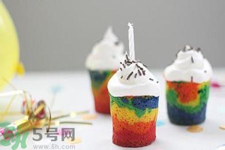 彩虹雪糕怎么做？彩虹雪糕做法視頻