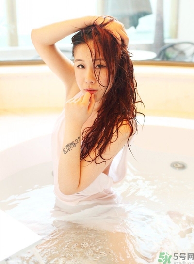女性月經(jīng)期間可以做愛嗎？月經(jīng)期間做愛女性會得婦科病嗎？