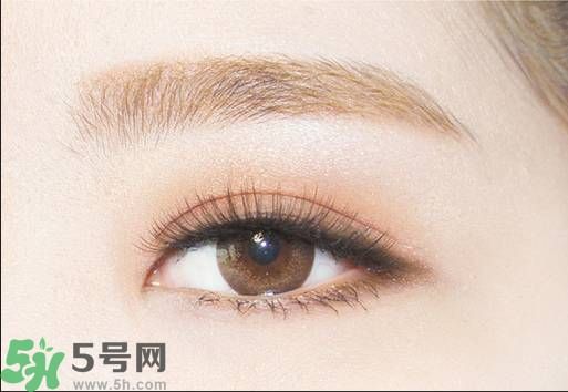 眉筆和眉粉哪個(gè)好用？眉筆和眉粉有什么區(qū)別？