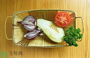 白茄子能治雀斑嗎？白茄子可以祛斑嗎？