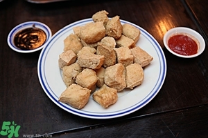 臭豆腐能帶上飛機(jī)嗎？坐飛機(jī)能帶臭豆腐嗎？