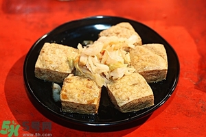臭豆腐能帶上飛機(jī)嗎？坐飛機(jī)能帶臭豆腐嗎？