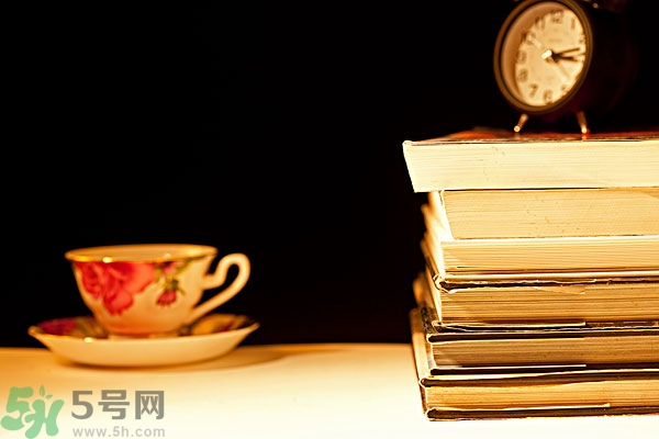 熬夜第二天怎么保持精神？熬夜第二天頭疼怎么辦？
