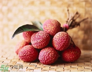 吃荔枝有什么壞處？荔枝的功效與禁忌