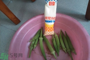 夏天秋葵怎么做好吃？秋葵在夏天怎么做？