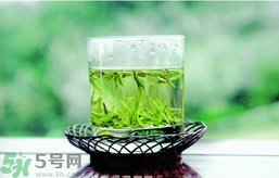 喝蓮子心能減肥嗎？蓮子心泡茶喝能減肥嗎？