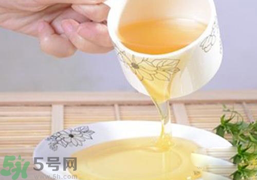 一天喝多少蜂蜜水合適？怎么正確喝蜂蜜水？