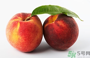 催熟的桃子怎么分辨？催熟的桃子是什么樣的