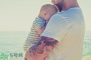 洗紋身要多久才能洗掉？洗紋身后多久能沾水？