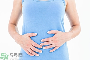 第一次來月經什么感覺？第一次來月經什么反應？