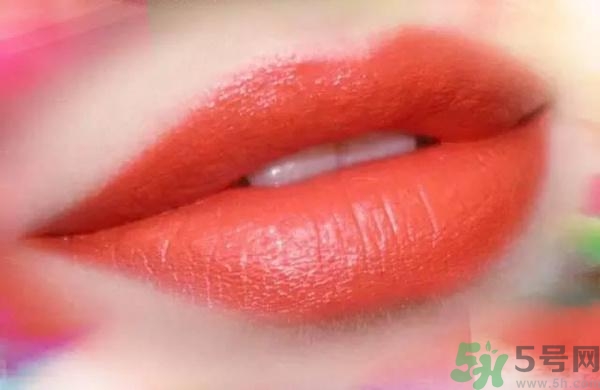 怎么選擇適合自己的口紅顏色？口紅顏色怎么選？