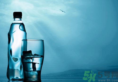 礦泉水和純凈水的區(qū)別是什么？礦泉水和純凈水哪個好？