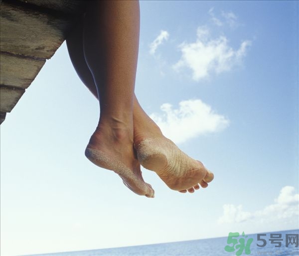 腳水腫是怎么回事？腳水腫了怎么辦？