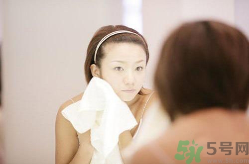 脫妝是什么原因？什么情況下容易脫妝？
