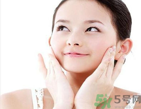 卸妝油怎么用？卸妝油的正確使用方法