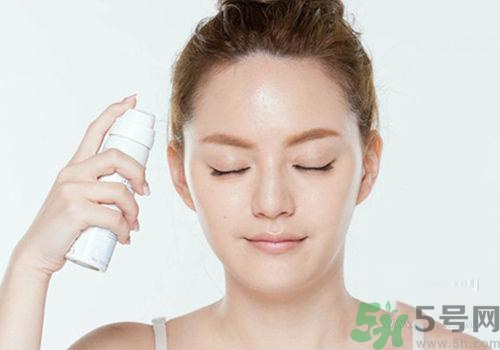 保濕噴霧什么時候用？保濕噴霧的使用注意事項