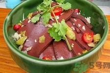寶寶可以吃豬血嗎？寶寶多大可以吃豬血？