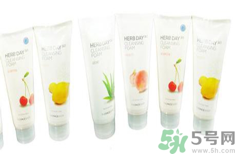 悅詩風(fēng)吟和菲詩小鋪哪個(gè)好？悅詩風(fēng)吟和菲詩小鋪哪個(gè)更好用？