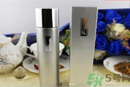 AHC神仙水適合什么年齡？ahc神仙水適合年齡段