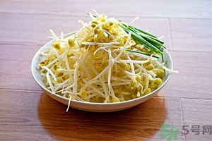 豆芽可以生吃嗎？豆芽炒粉條的家常做法