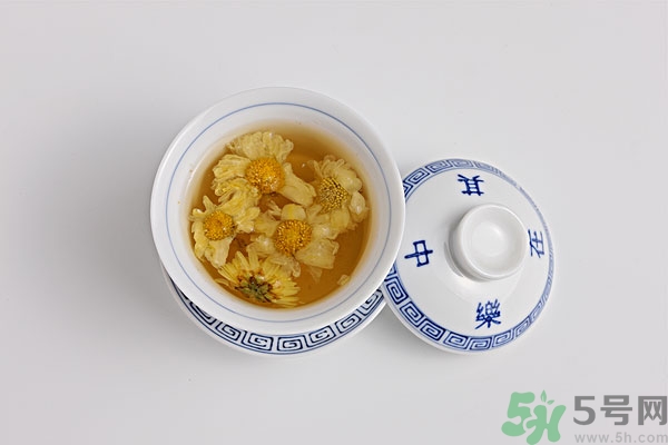 菊花茶與什么一起泡好？菊花和苦丁可以一起泡茶嗎？