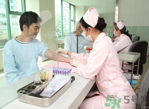 獻(xiàn)血后可以洗澡嗎？抽血后可以洗澡嗎？