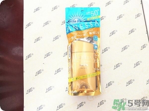安耐曬為什么那么??？安耐曬是水狀液體的嗎？