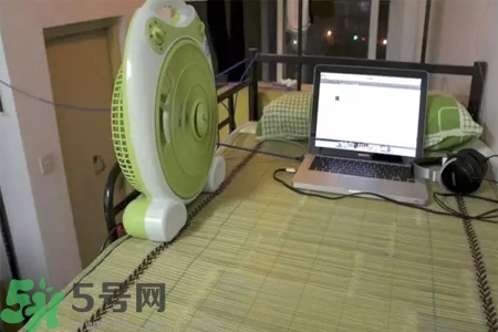 夏天睡涼席好嗎？夏天睡涼席好不好？