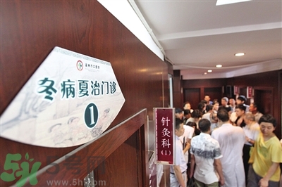 經(jīng)期可以貼三伏貼嗎？來月經(jīng)可以貼三伏貼嗎？
