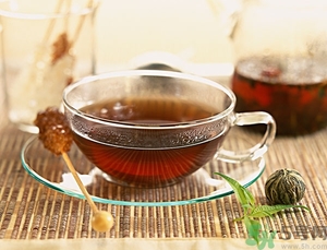 中暑能喝冰水嗎？中暑能吃冰淇淋嗎？