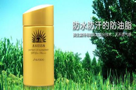 安耐曬和水寶寶哪個好？安耐曬防曬霜和水寶寶哪個好？