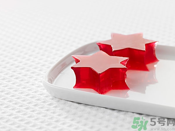 果凍吃了會胖嗎？果凍的熱量高嗎？