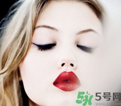 口紅哪個(gè)牌子好？口紅怎么涂好看？