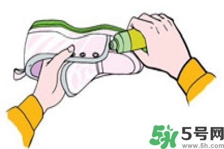 運(yùn)動鞋怎么清洗？如何清洗運(yùn)動鞋？