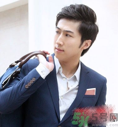 李鐘碩發(fā)型是什么？姜哲發(fā)型是什么？