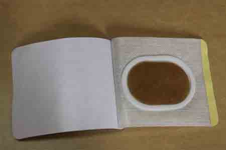 膏藥的使用方法？如何正確貼傳統(tǒng)黑膏藥？