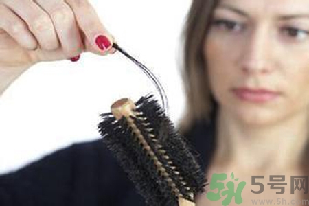 生完寶寶掉頭發(fā)怎么辦？生完寶寶掉頭發(fā)原因？