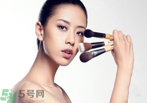 cc霜和bb霜能一起用嗎？cc霜和bb霜的使用順序