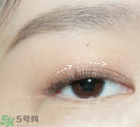 戴眼鏡怎么化妝？眼鏡妝怎么畫