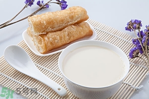 豆奶粉結(jié)塊還能喝嗎？豆奶粉分層還能喝嗎？
