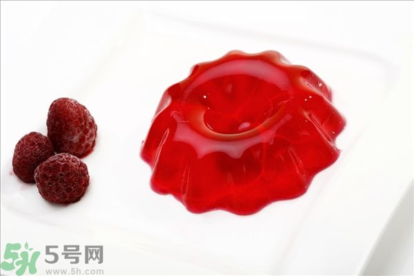 寶寶咳嗽能吃果凍嗎？寶寶多大可以吃果凍？