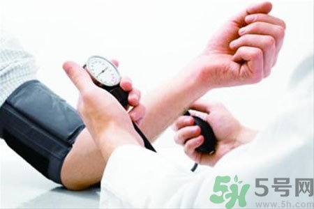 腦出血的護(hù)理措施有哪些？腦出血的飲食護(hù)理是什么？