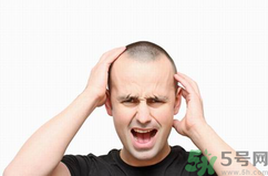 男人禿頂是什么原因？男人禿頂怎么辦？