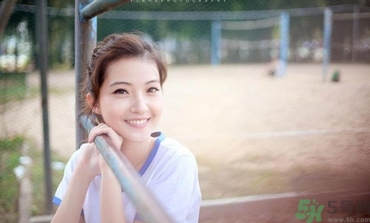 13歲女生平胸怎么辦？13歲女生平胸正常嗎？