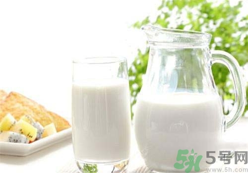 帶狀皰疹可以喝牛奶嗎？帶狀皰疹喝牛奶好不好？