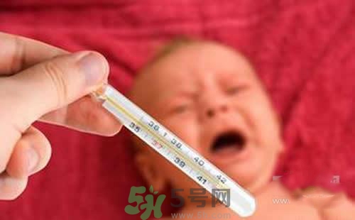 寶寶發(fā)燒多久量一次體溫？寶寶發(fā)燒怎么量體溫？