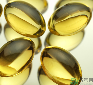 魚肝油可以補(bǔ)鈣嗎？魚肝油可以和鈣片一起吃嗎？