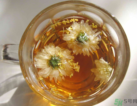 羅漢果可以和菊花一起泡水喝嗎？羅漢果菊花茶的做法及營(yíng)養(yǎng)價(jià)值