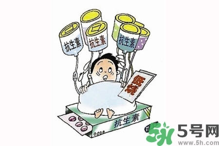 濫用抗生素會導(dǎo)致免疫力下降嗎？?濫用抗生素會出現(xiàn)什么癥狀？