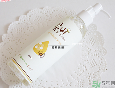 春雨卸妝水好用嗎？春雨卸妝水怎么使用？